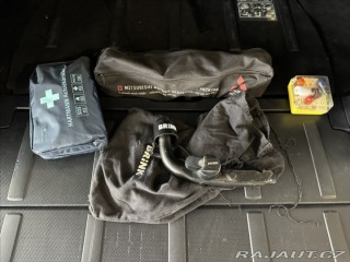 Mitsubishi Outlander 2,2 DI-D 156PS Intense+ 2011