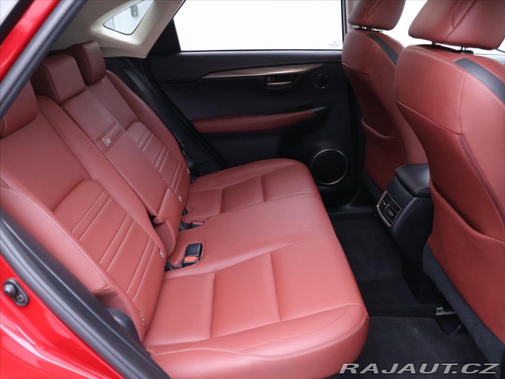 Lexus Ostatní modely NX 300h 2,5 145kW Aut. 4WD Luxury 2017