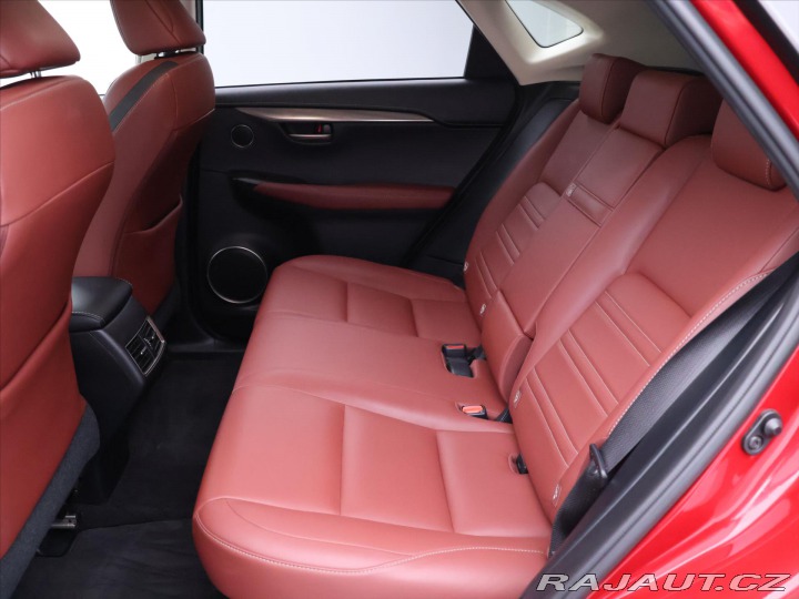 Lexus Ostatní modely NX 300h 2,5 145kW Aut. 4WD Luxury 2017