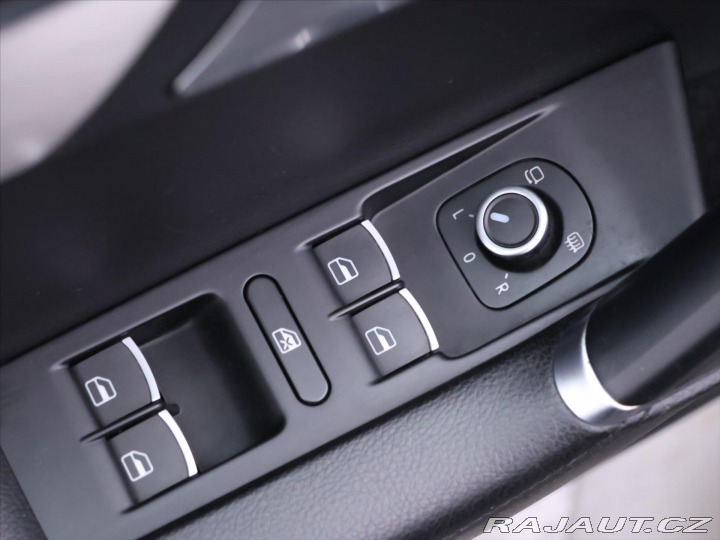 Volkswagen Passat 2.0 TSI 155kW DSG Highlin 2011