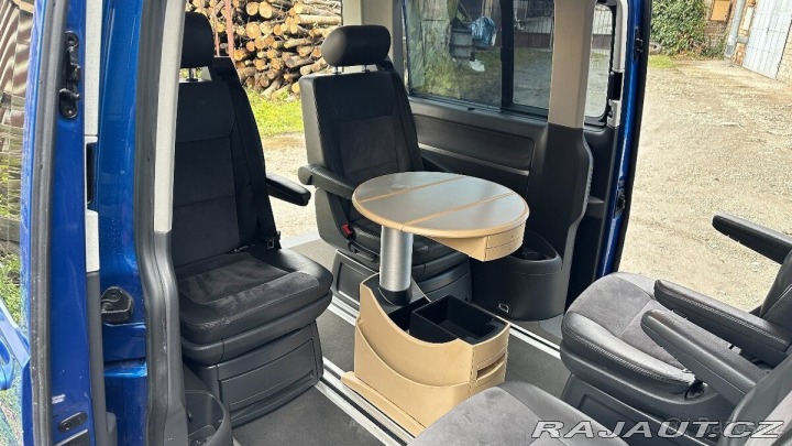 Volkswagen Multivan 2,5   T5 TDI 2009