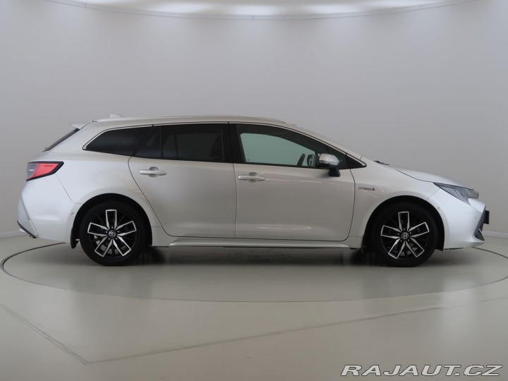 Toyota Corolla 1.8Hybrid,CZ,1Maj,Cofort 2021