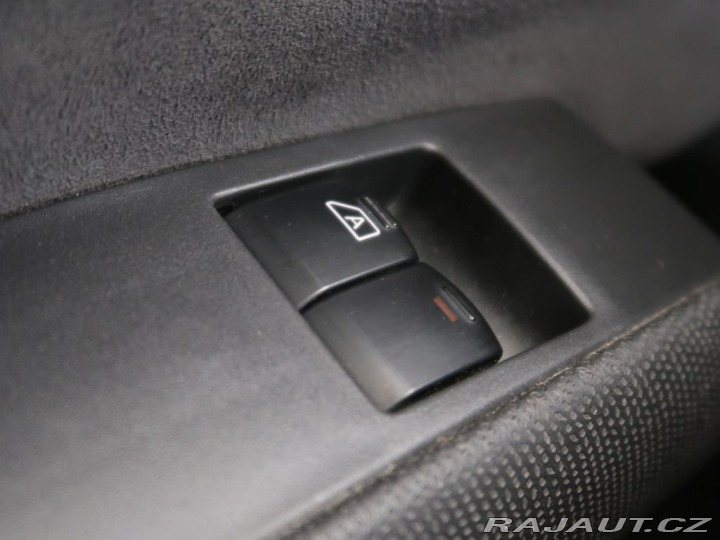 Nissan Micra 1.6i,81kW,Manuál 2008