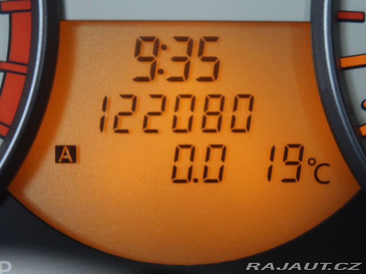 Nissan Micra 1.6i,81kW,Manuál 2008