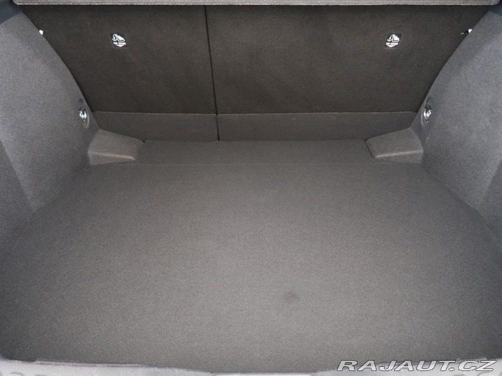 Toyota C-HR 1.8Hybrid,CZ,1Maj,Style 2023