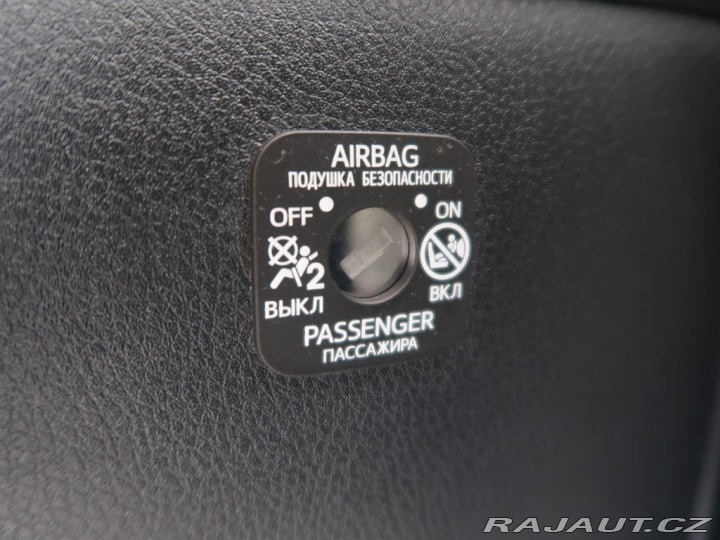 Toyota C-HR 1.8Hybrid,CZ,1Maj,Style 2023