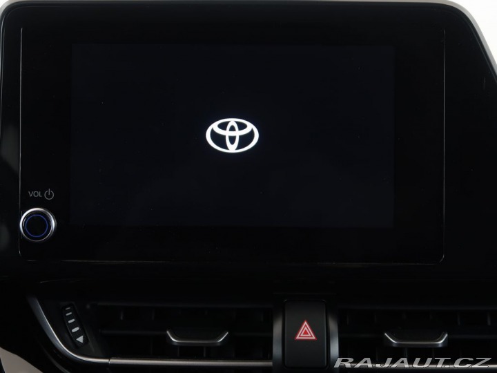 Toyota C-HR 1.8Hybrid,CZ,1Maj,Style 2023