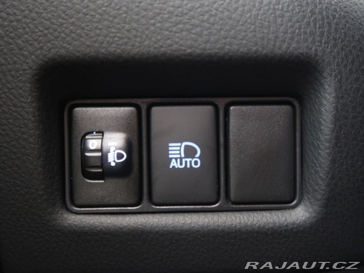 Toyota C-HR 1.8Hybrid,CZ,1Maj,Style 2023