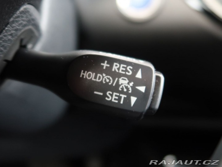 Toyota C-HR 1.8Hybrid,CZ,1Maj,Style 2023