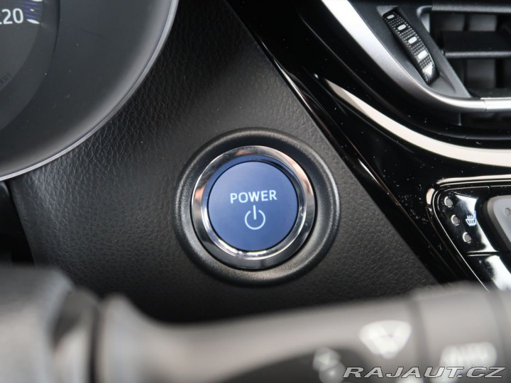 Toyota C-HR 1.8Hybrid,CZ,1Maj,Style 2023