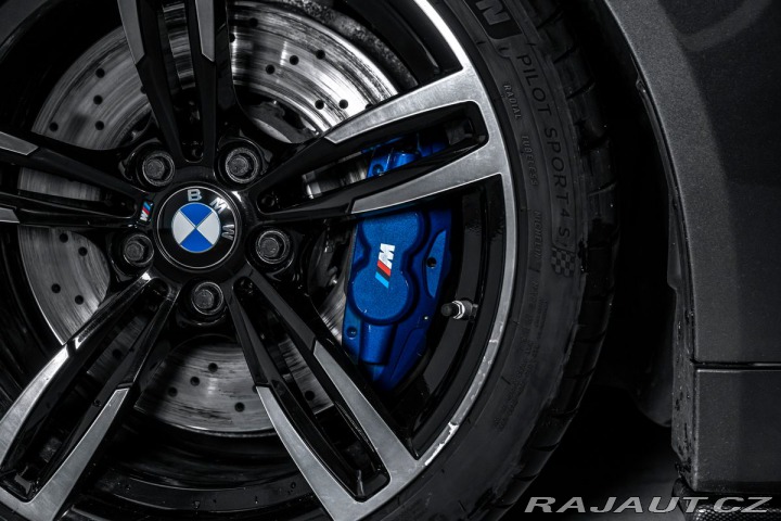 BMW M4 Coupe Carbon HuD H&K 1800