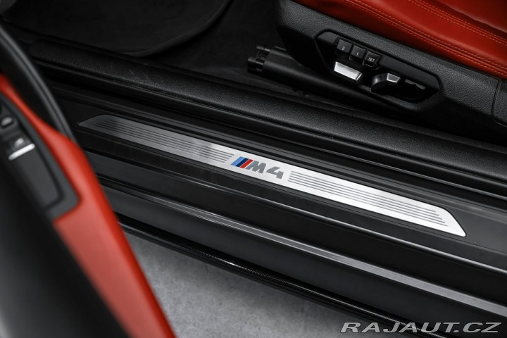 BMW M4 Coupe Carbon HuD H&K 1800