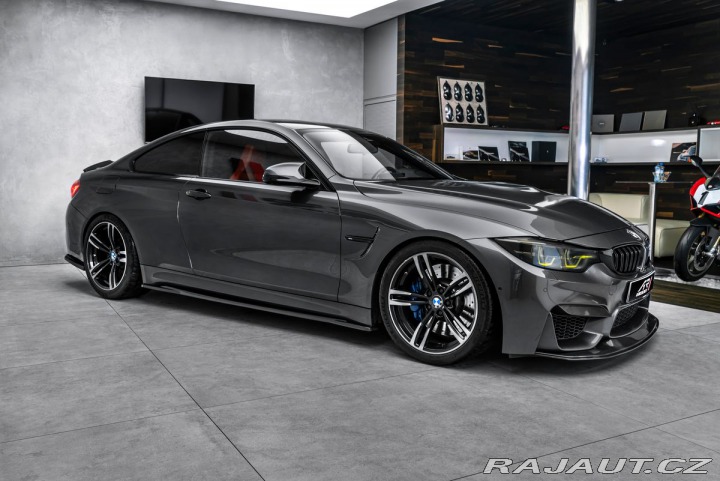 BMW M4 Coupe Carbon HuD H&K 2020