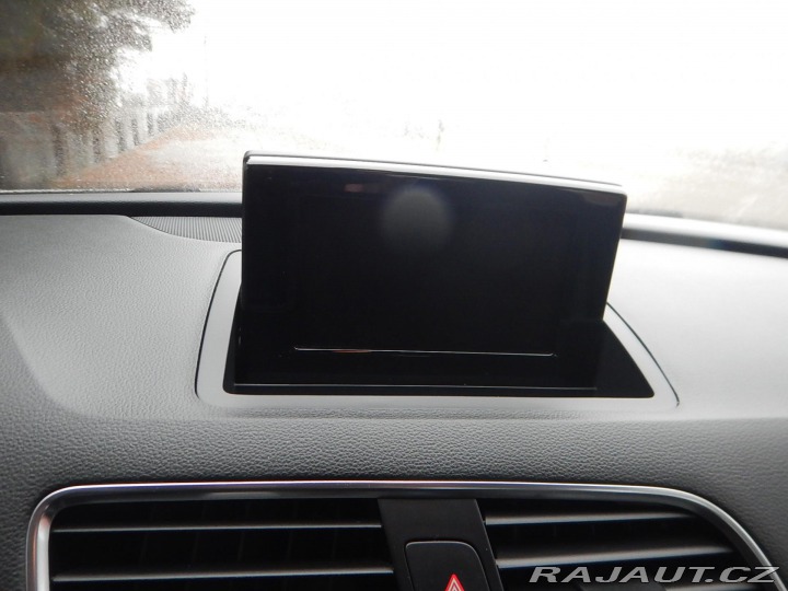 Audi Q3 2.0 TDI, ČR, S-TRONIC 2015