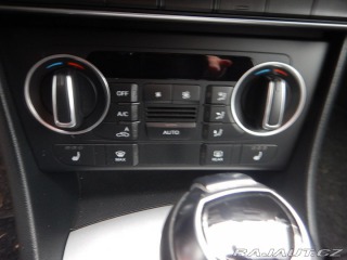 Audi Q3 2.0 TDI, ČR, S-TRONIC 2015