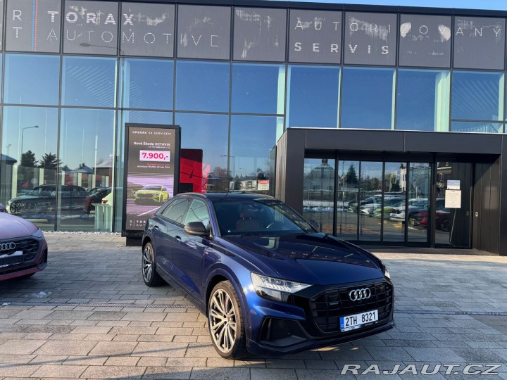 Audi Q8 S-line 210kW Quattro 1800
