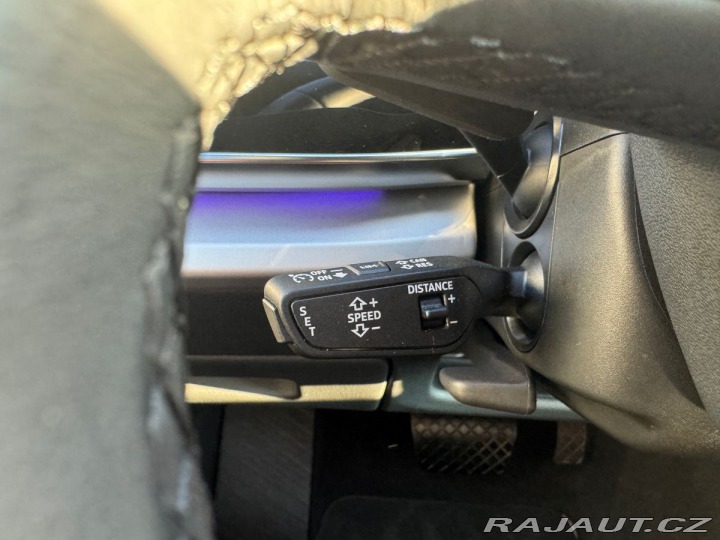 Audi Q8 S-line 210kW Quattro 1800