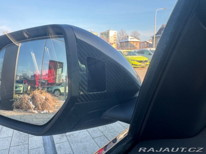 Audi Q8 S-line 210kW Quattro 1800