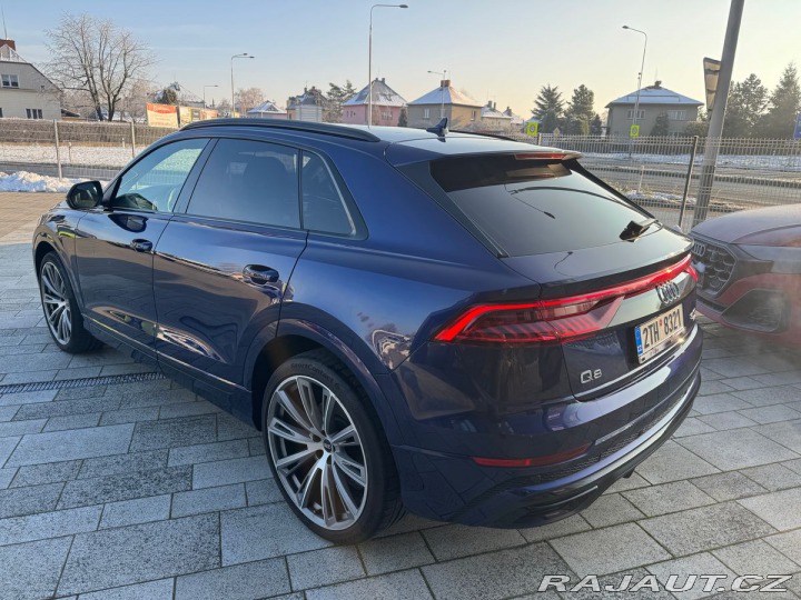 Audi Q8 S-line 210kW Quattro 1800