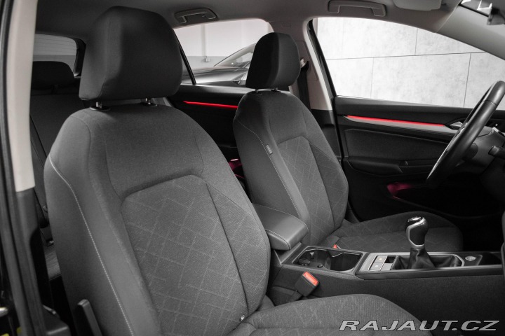 Volkswagen Golf 1.5 TSI LIFE REZERVACE 2023