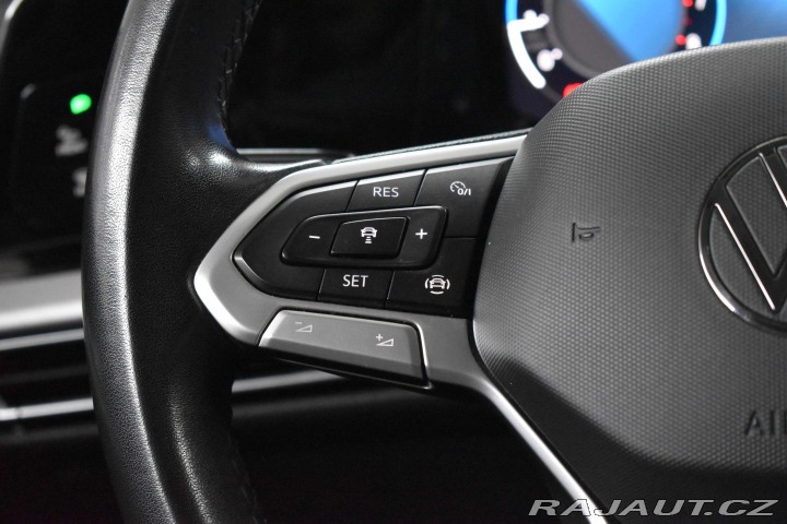 Volkswagen Golf 1.5 TSI LIFE REZERVACE 2023