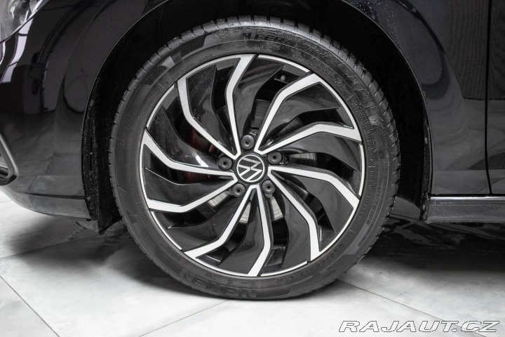 Volkswagen Golf 1.5 TSI LIFE*ACC*DPH*ČR 1 2023