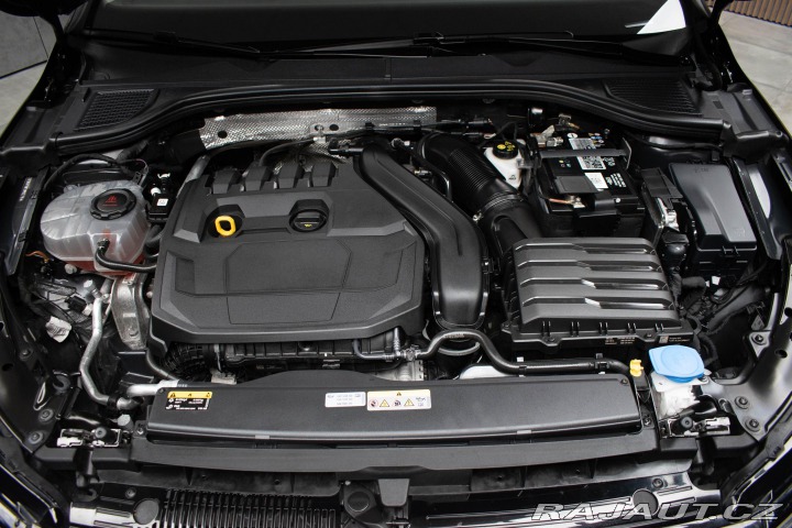 Volkswagen Golf 1.5 TSI LIFE*ACC*DPH*ČR 1 2023