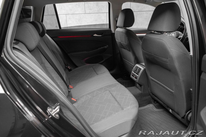 Volkswagen Golf 2.0 TDI LIFE*ACC*DPH*ČR 1 2022