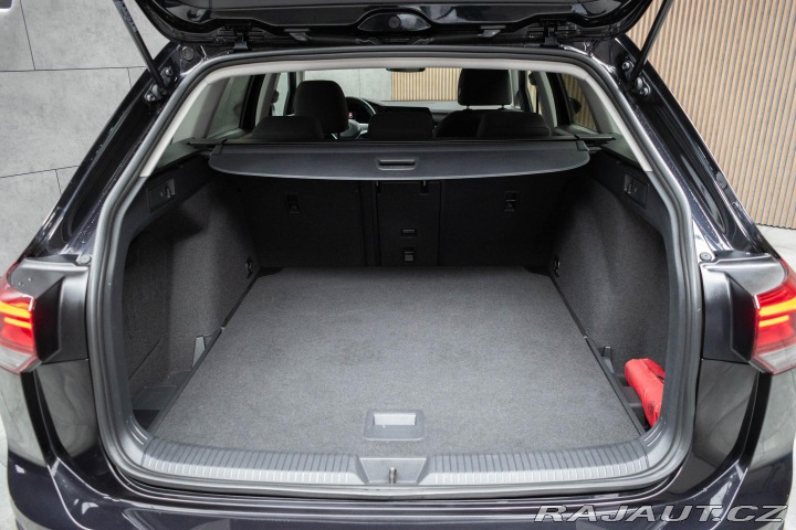 Volkswagen Golf 2.0 TDI LIFE*ACC*DPH*ČR 1 2022