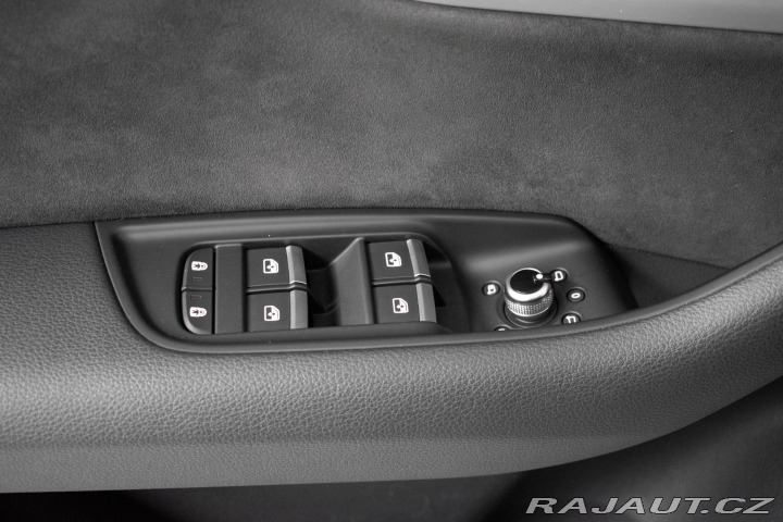 Audi Q7 50 TDI S-LINE*AIR*TAŽNÉ*D 2022