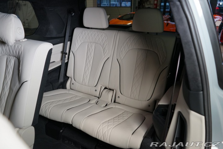 BMW X7 40i*xDRIVE*MASÁŽ*NEZ.TOP* 2023
