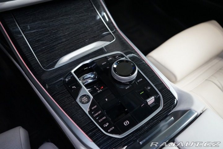 BMW X7 40i*xDRIVE*MASÁŽ*NEZ.TOP* 2023