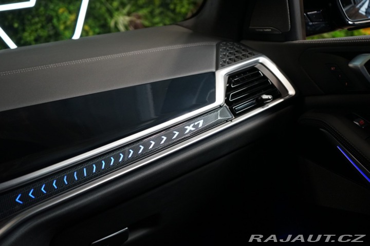 BMW X7 40d*xDRIVE*PANO*TAŽ*VZDUC 2023