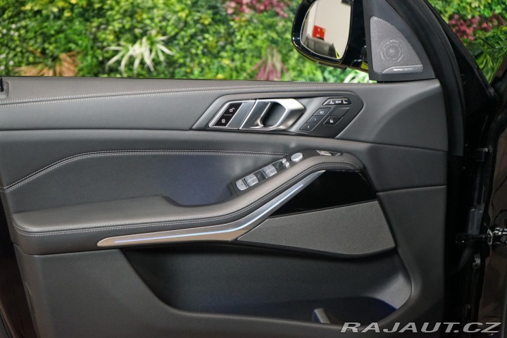 BMW X7 40d*xDRIVE*PANO*TAŽ*VZDUC 2023