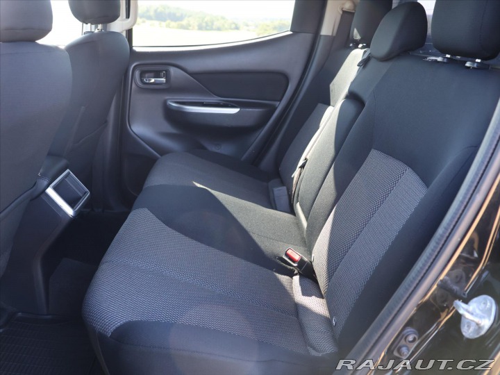 Mitsubishi L200 2,3 DI-D 4WD Intense 1.Ma 2020