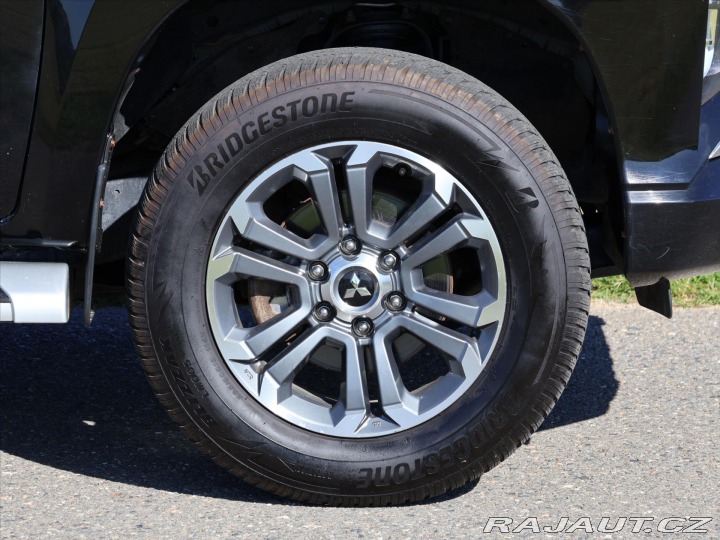 Mitsubishi L200 2,3 DI-D 4WD Intense 1.Ma 2020