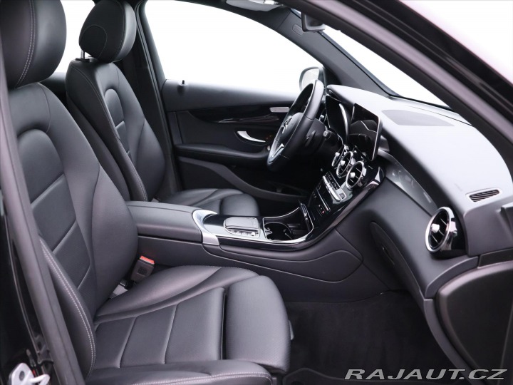 Mercedes-Benz GLC 2,0 300d 180kW 4Matic AMG 2021