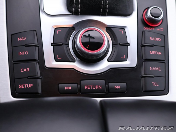 Audi Q7 3,0 TDI 176kW Quattro CZ 2010