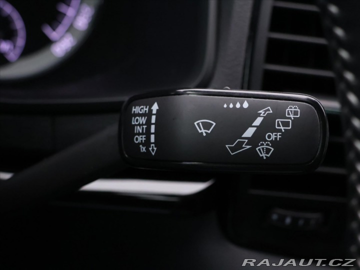 Škoda Karoq 1,5 TSI DSG Sportline 1Ma 2021