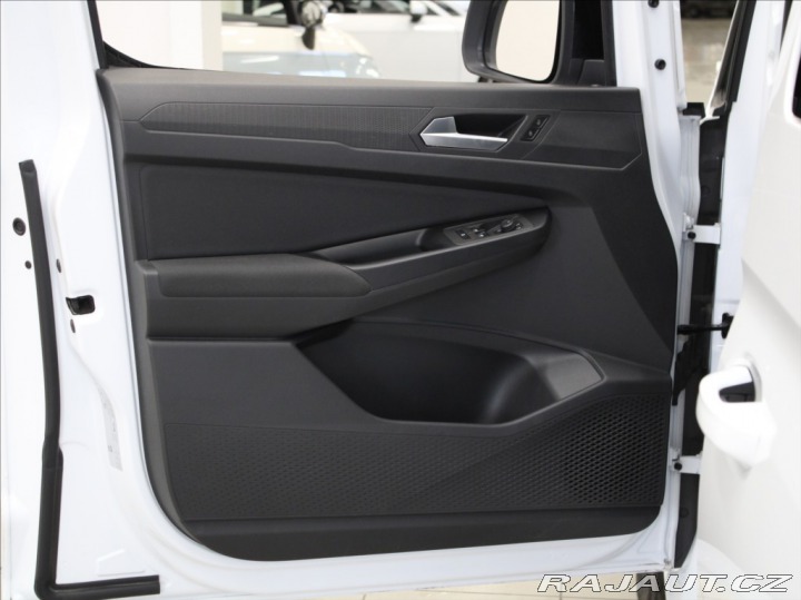 Ford Tourneo Connect 2,0 TDCi Titanium 5L.Záru 2023