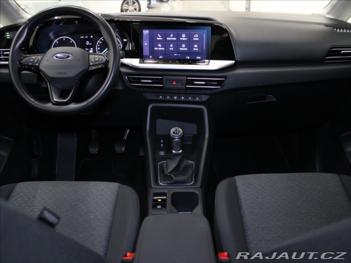 Ford Tourneo Connect 2,0 TDCi Titanium 5L.Záru 2023