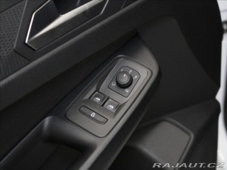 Ford Tourneo Connect 2,0 TDCi Titanium 5L.Záru 2023