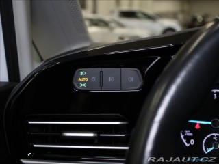 Ford Tourneo Connect 2,0 TDCi Titanium 5L.Záru 2023