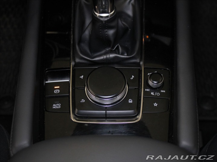 Mazda 3 2,0 G122 Plus NAVI 70tkm. 2019