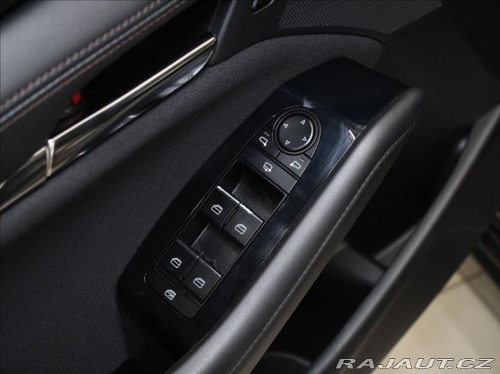 Mazda 3 2,0 G122 Plus NAVI 70tkm. 2019