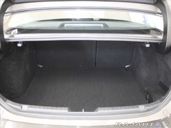 Mazda 3 2,0 G122 Plus NAVI 70tkm. 2019