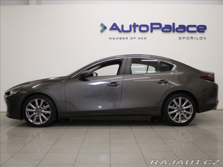 Mazda 3 2,0 G122 Plus NAVI 70tkm. 2019