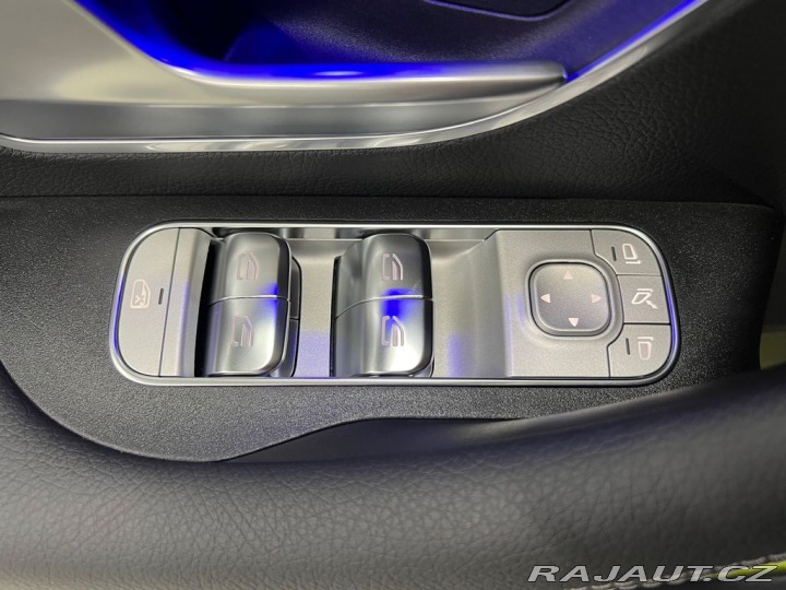 Mercedes-Benz Ostatní modely 450d 4MATIC AMG WEBASTO, 2025