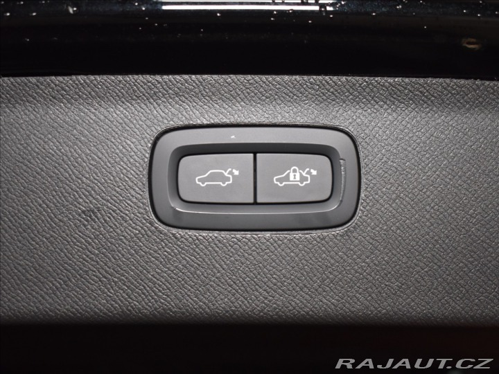 Volvo XC90 2,0 B5 AWD ULT. Pano,Vzdu 2023