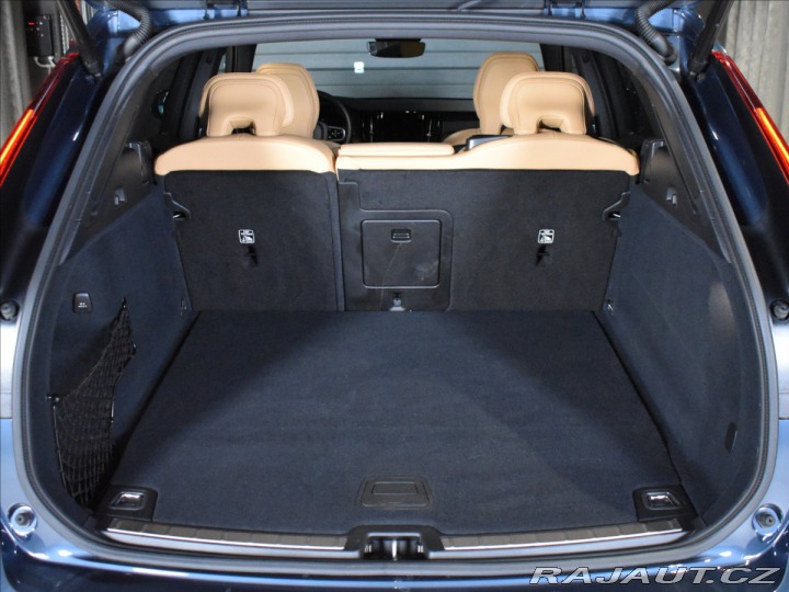 Volvo XC60 2,0 T6 AWD Plus Pano,Vent 2025